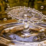 Warum hat Wasser eine Oberflächenspannung? - Aufklärung
